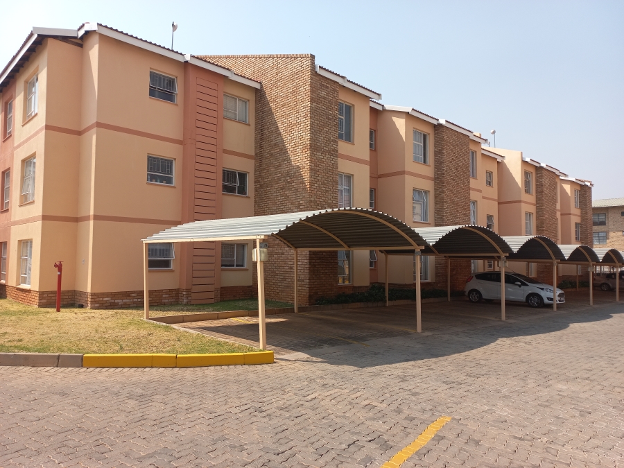 1 Bedroom Property for Sale in Kannoniers Park North West